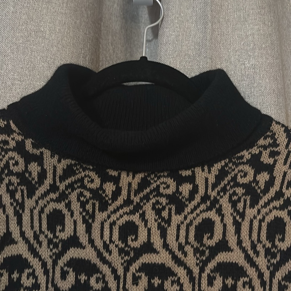 Vintage Neiman-Marcus turtle neck sweater - Picture 2 of 9
